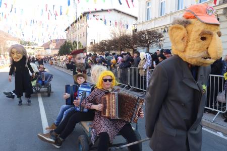 PUSTNI KARNEVAL PUSTOLETJE 76 FOTO LJUBO VUKELIČ